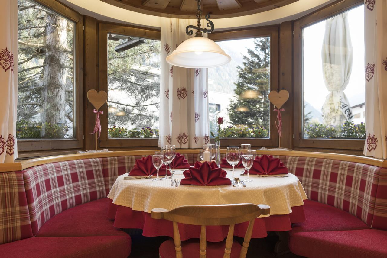 ניוסטיפט אים סטובאיטל Hotel Angelika מראה חיצוני תמונה
